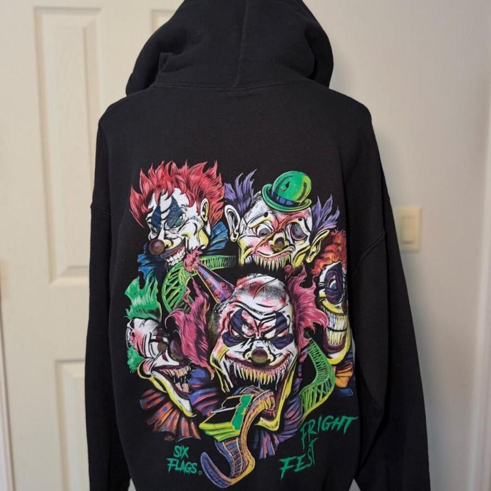 Six Flags Fright Fest Large Black Clown Graphic Hoodie Gildan Horror Halloween